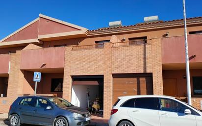 Vista exterior de Casa o xalet en venda en Pulpí amb Aire condicionat, Jardí privat i Terrassa