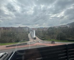 Vista exterior de Planta baixa en venda en Etxebarri amb Calefacció