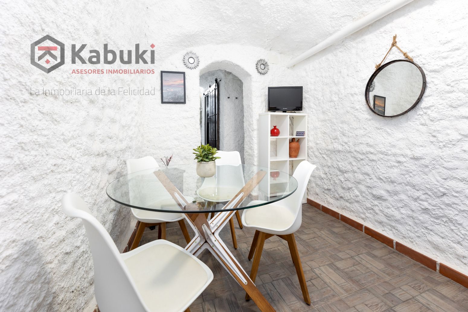 Single-family semi-detached for sale in  Granada Capital