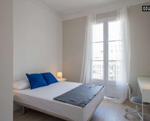 Bedroom of Flat to share in  Barcelona Capital  with Air Conditioner, Heating and Terrace