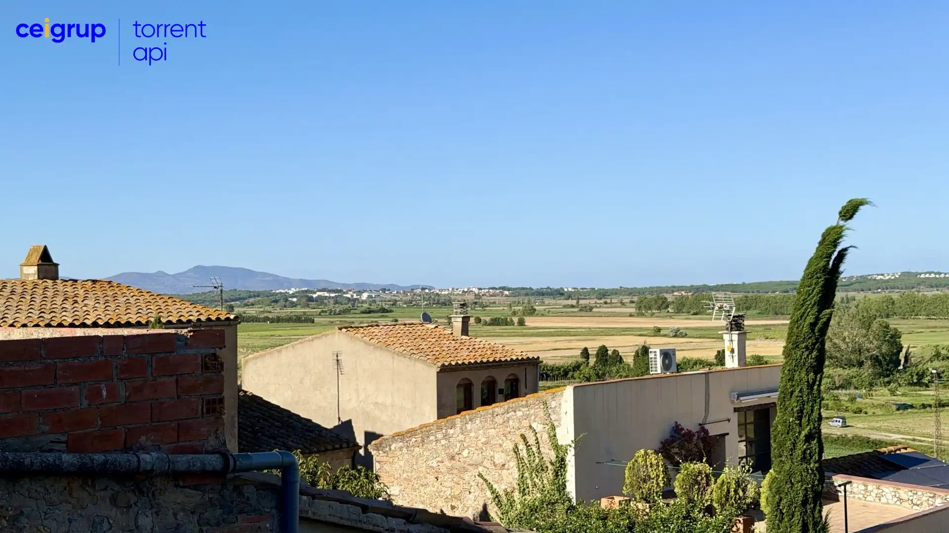 Vista exterior de Finca rústica en venda en Bellcaire d'Empordà amb Terrassa i Balcó