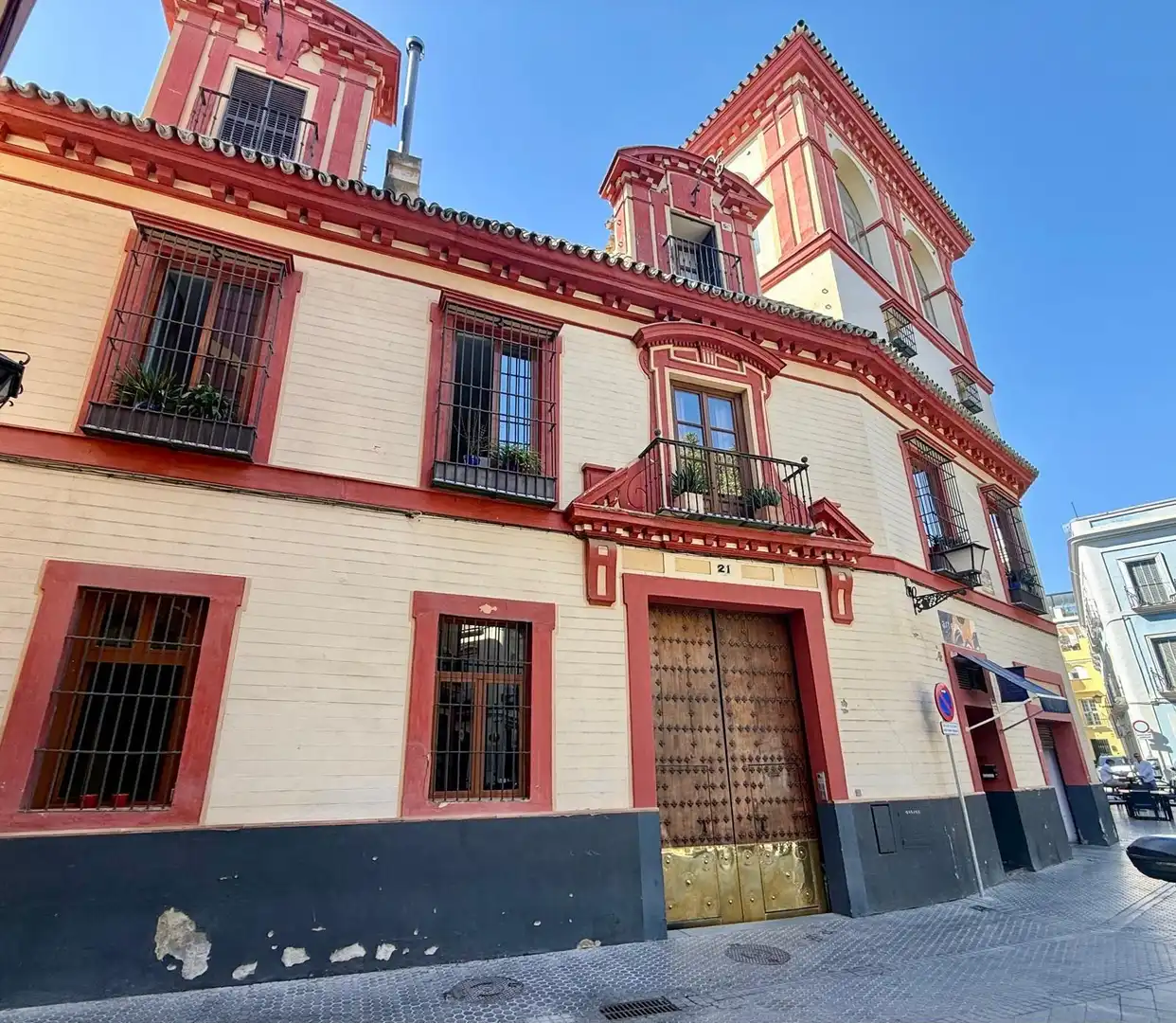 Exterior view of Flat for rent in Sevilla  with Air Conditioner, Heating and Furnished