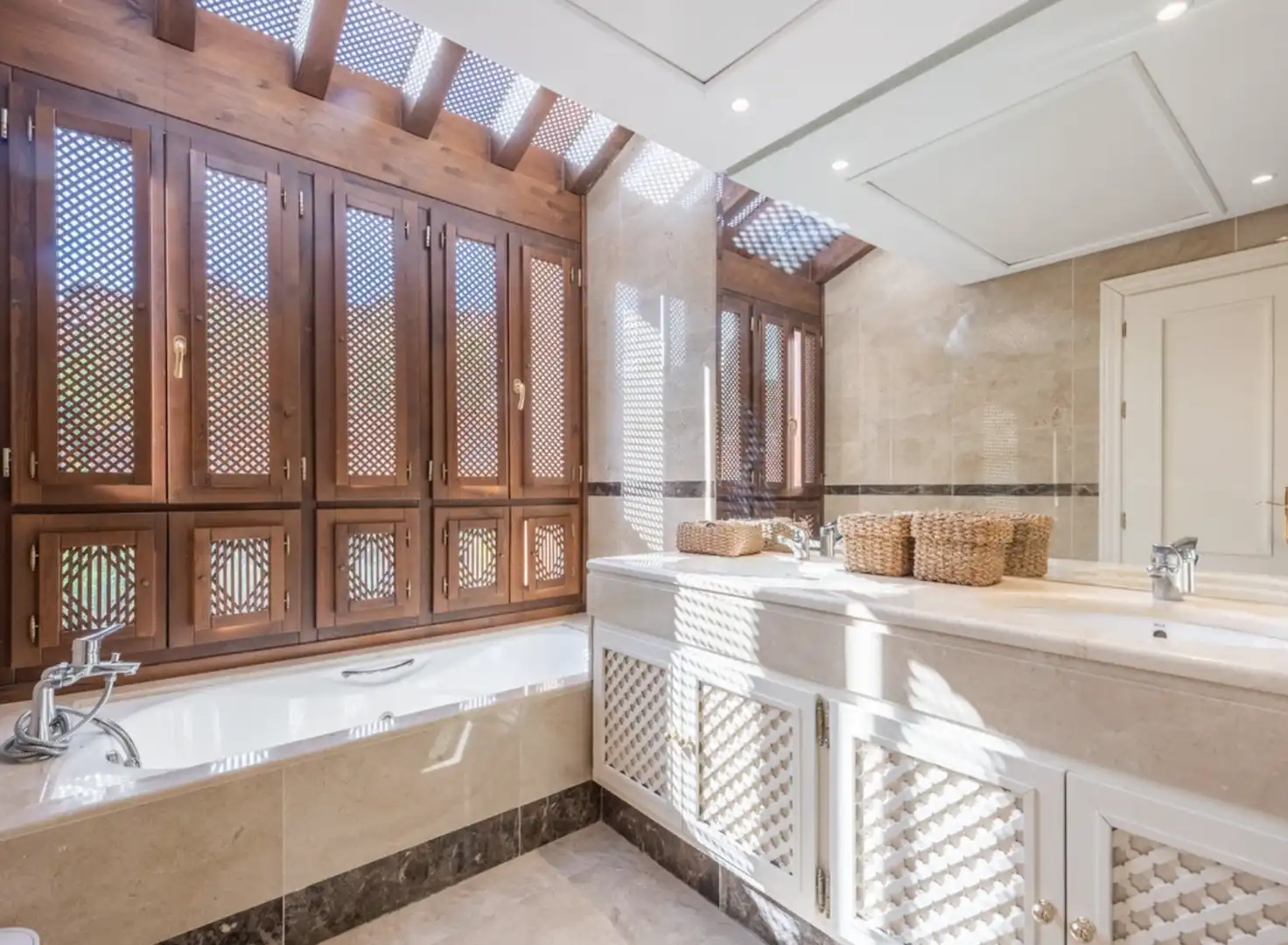 Penthouse with pool for sale in Nueva Andalucía, imagen 11