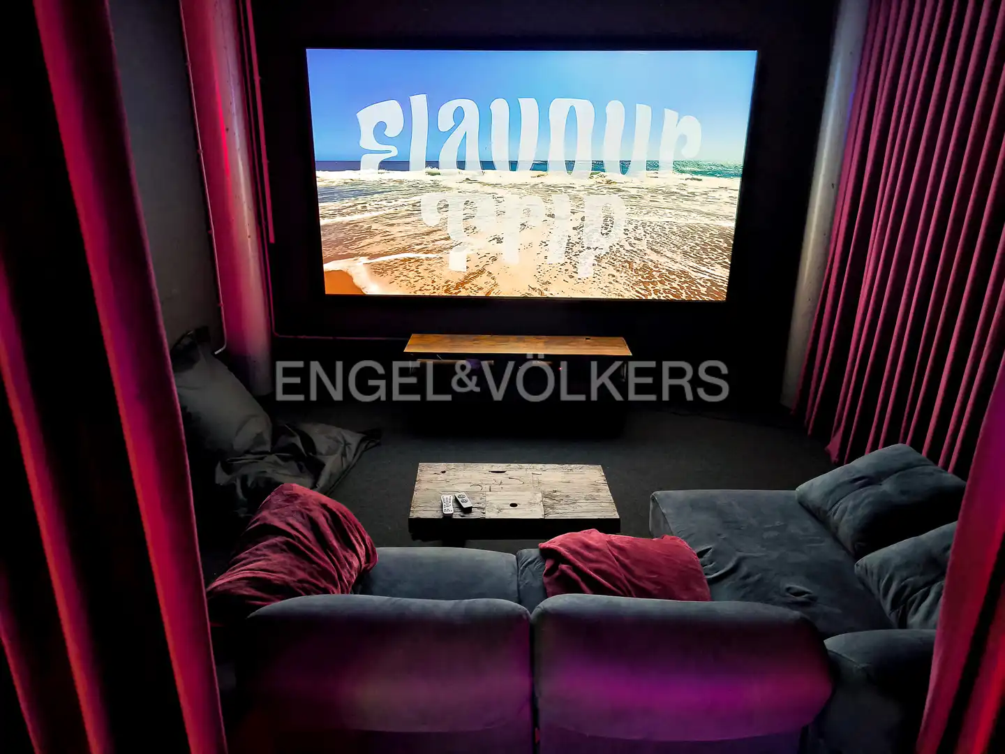 Sala de estar de Casa o chalet en venta en Olèrdola con Calefacción, Jardín privado y Parquet