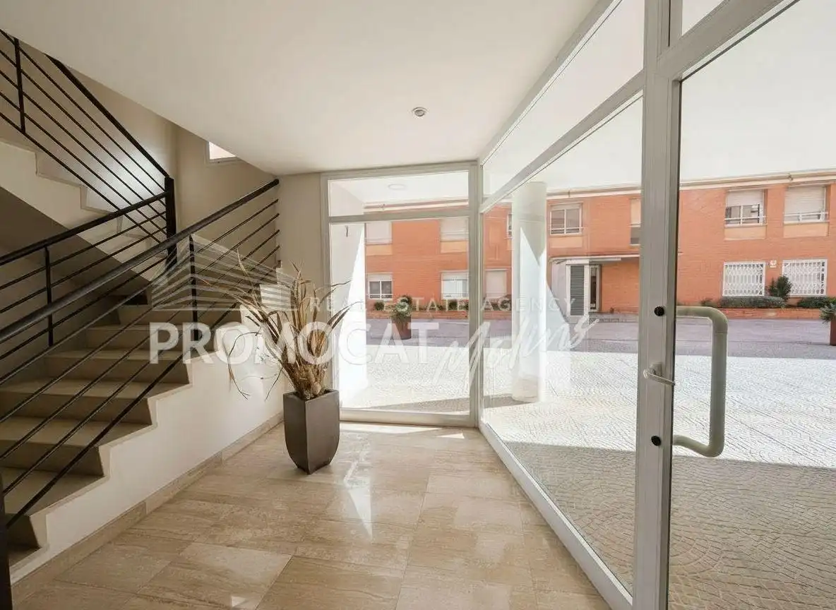 Piso en venta en Molins de Rei con Aire acondicionado, Trastero y Piscina comunitaria
