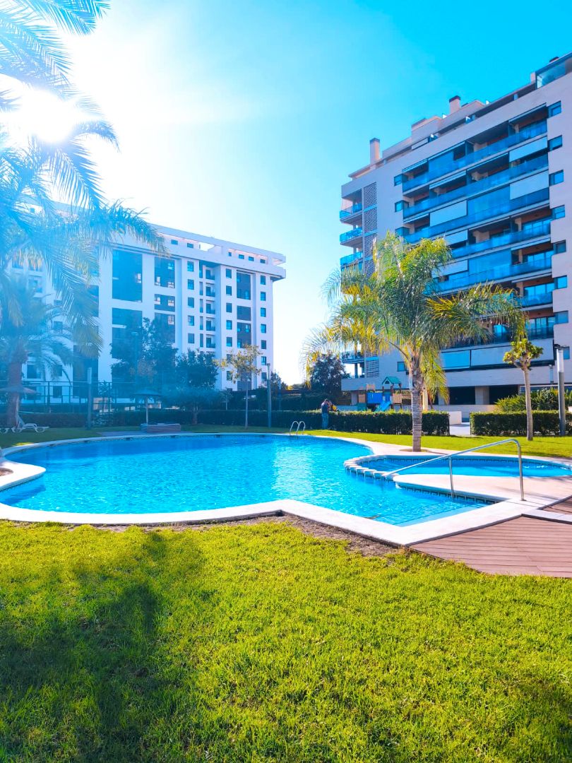 Swimming pool of Flat for sale in Alicante / Alacant  with Air Conditioner, Heating and Terrace