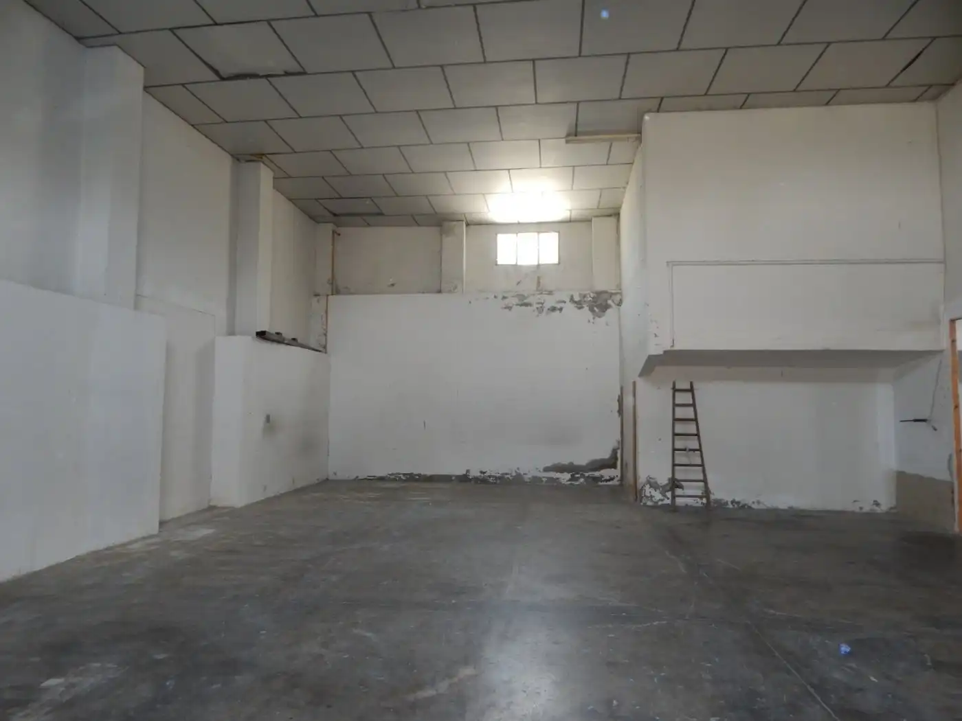 Nau industrial en venda en Ontinyent