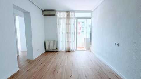 Foto 2 von Wohnung zur Miete in Tembleque, Aluche, Madrid Capital