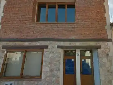 Local comercial de lloguer a Calle el Parque 3, imagen 2