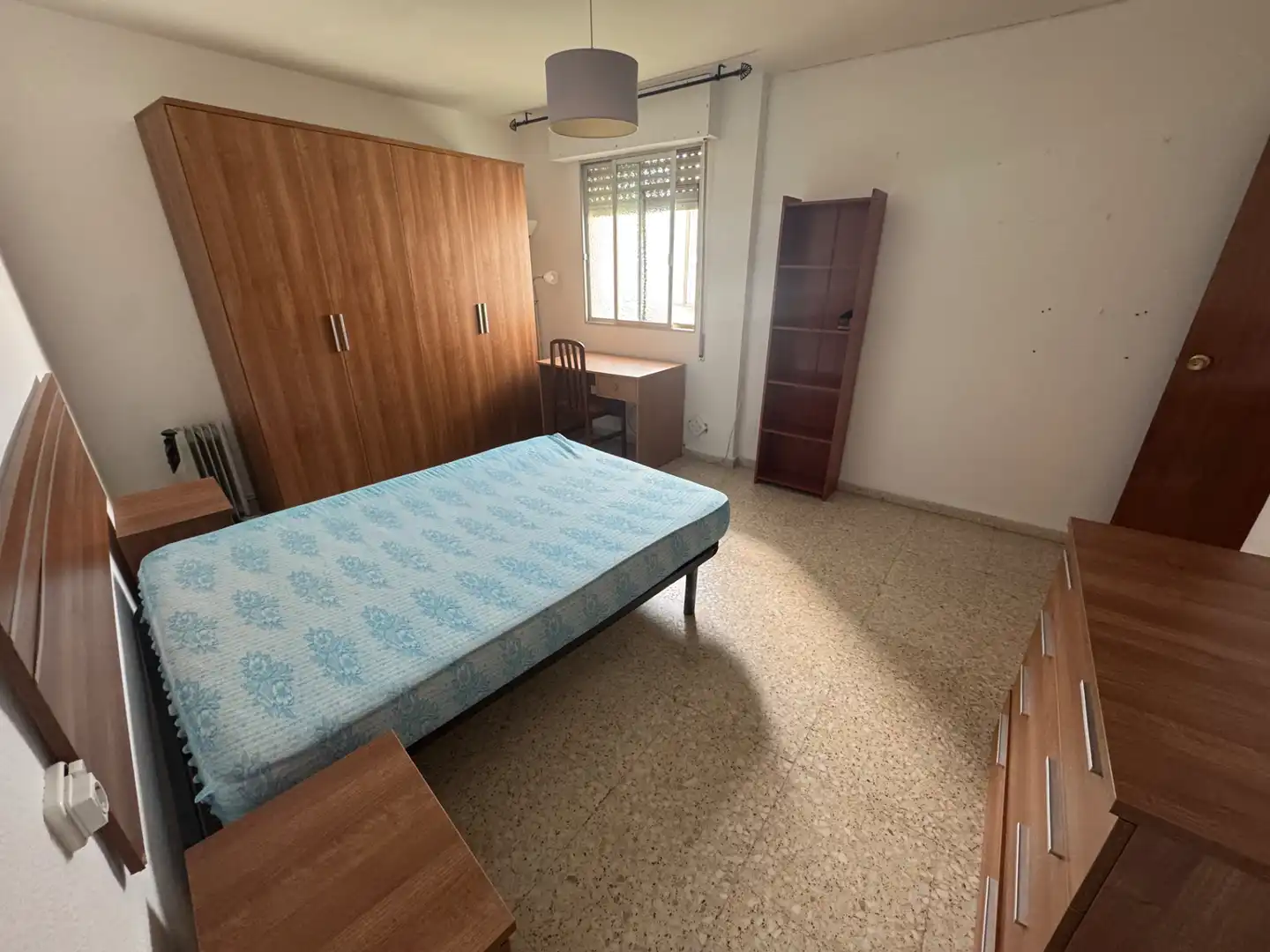 Habitación de Ático en venta en Jaén con Aire acondicionado, Terraza y Amueblado