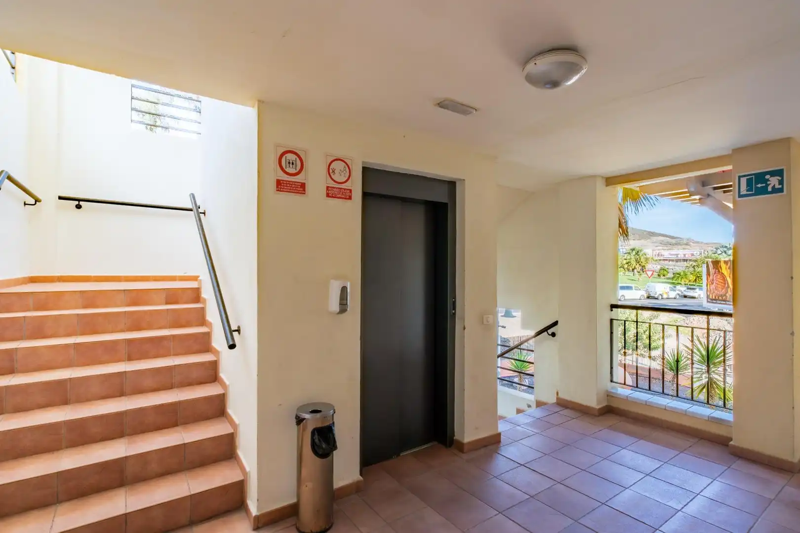 Apartament de lloguer en Arona amb Jardí privat, Terrassa i Moblat