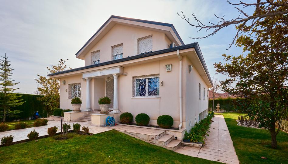 Foto 1 de Casa o xalet en venda a Calle de las Torres de Serrano, Los Arcos - El Viviero, Madrid