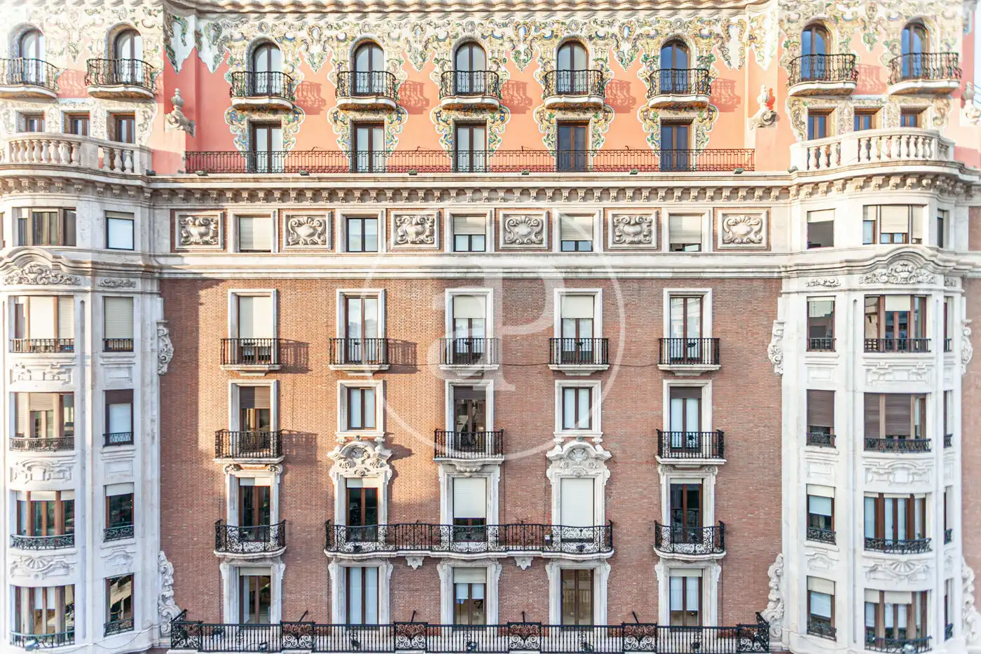 Exterior view of Flat for sale in Valencia  with Air Conditioner and Heating
