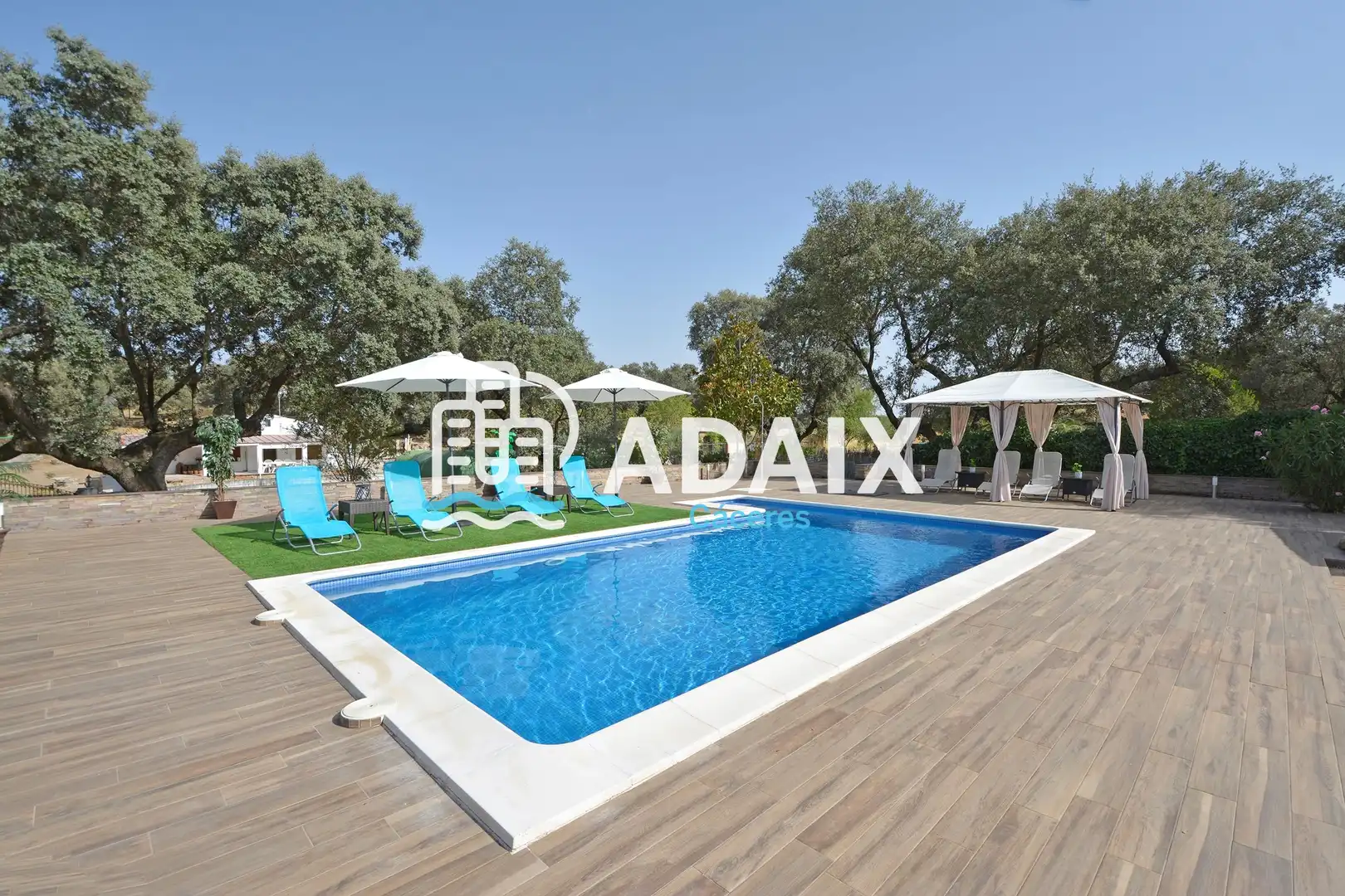 Piscina de Casa o chalet en venta en Torreorgaz con Aire acondicionado, Calefacción y Trastero