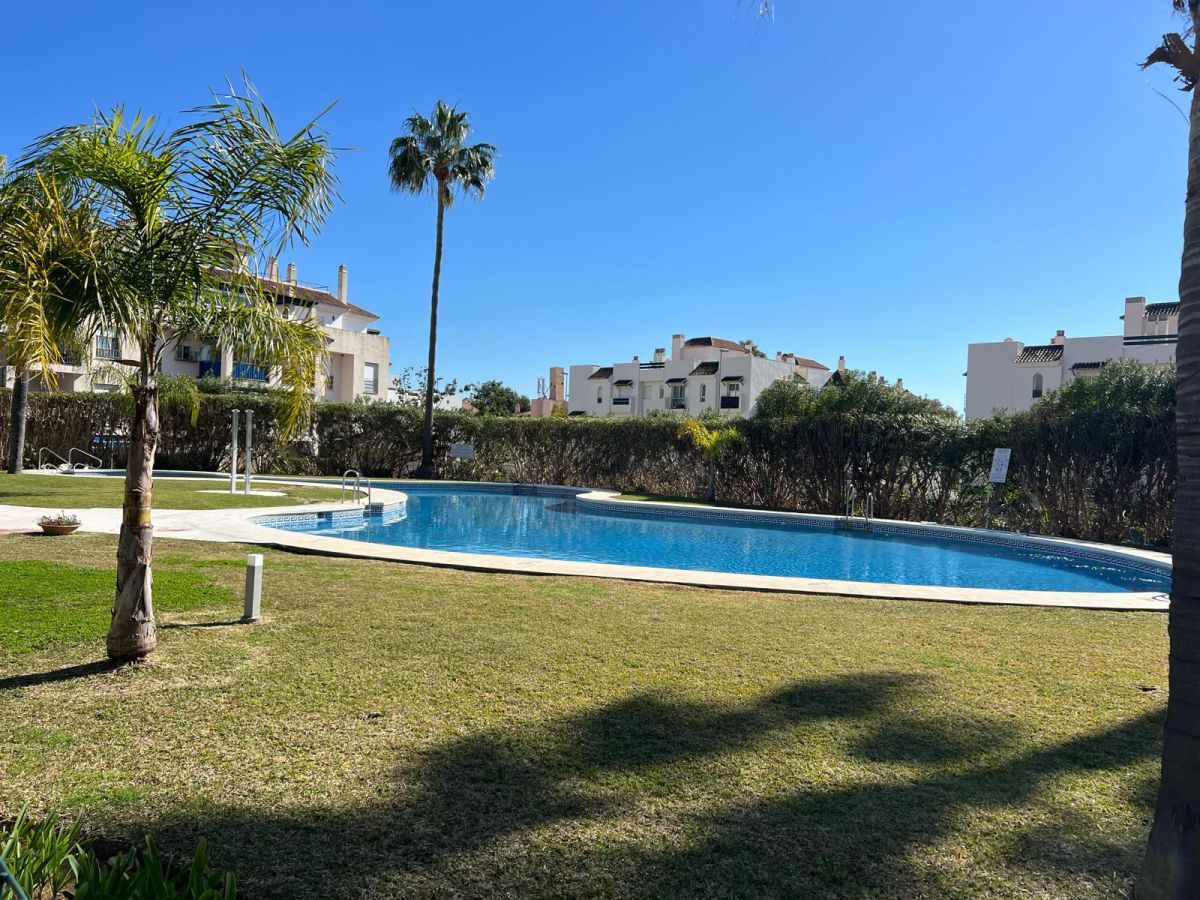 Apartment to rent in Lorcrimar, 3, Nueva Andalucía centro