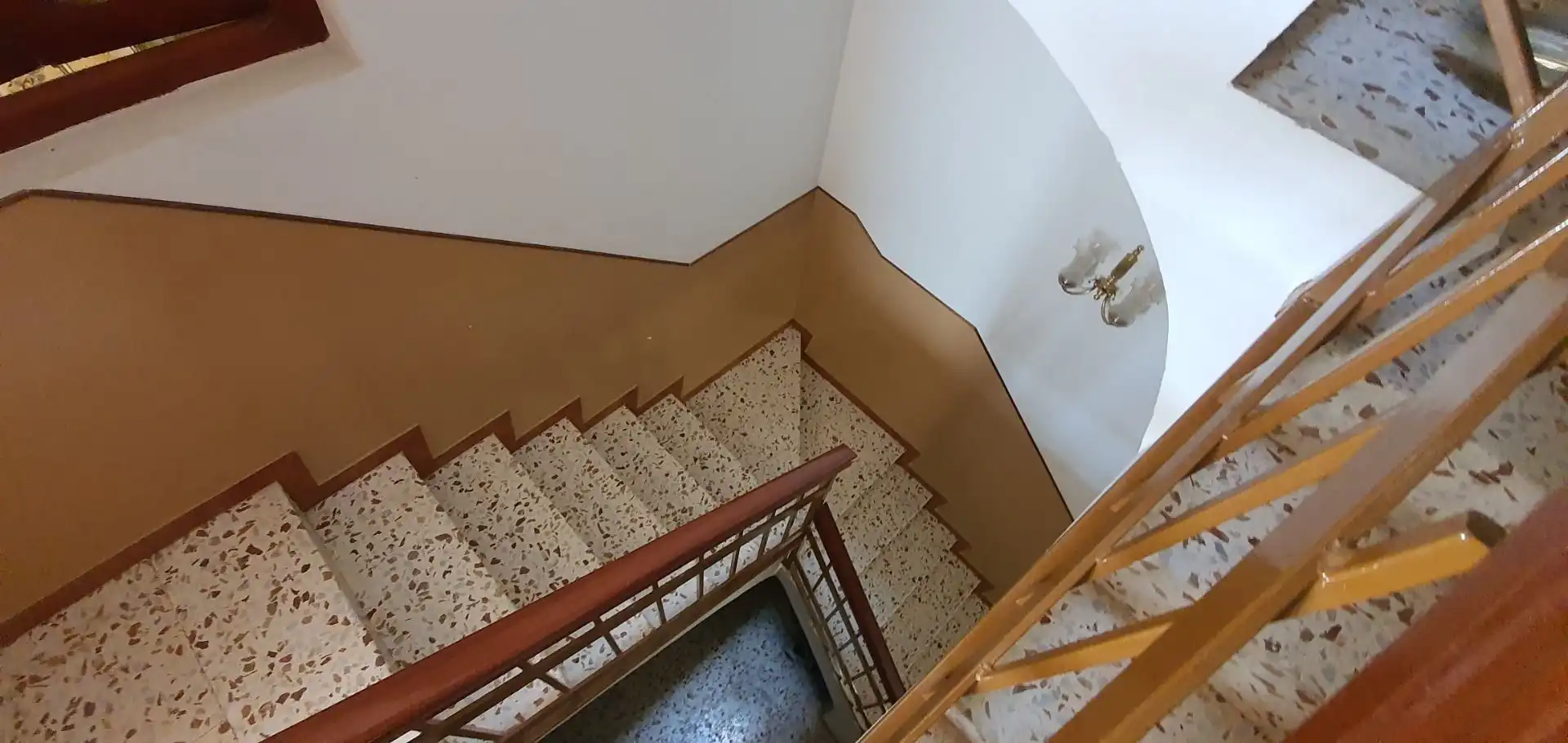 Houses for sale in Bot