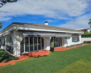 Vista exterior de Casa o xalet en venda en Castellón de la Plana / Castelló de la Plana amb Aire condicionat, Calefacció i Jardí privat