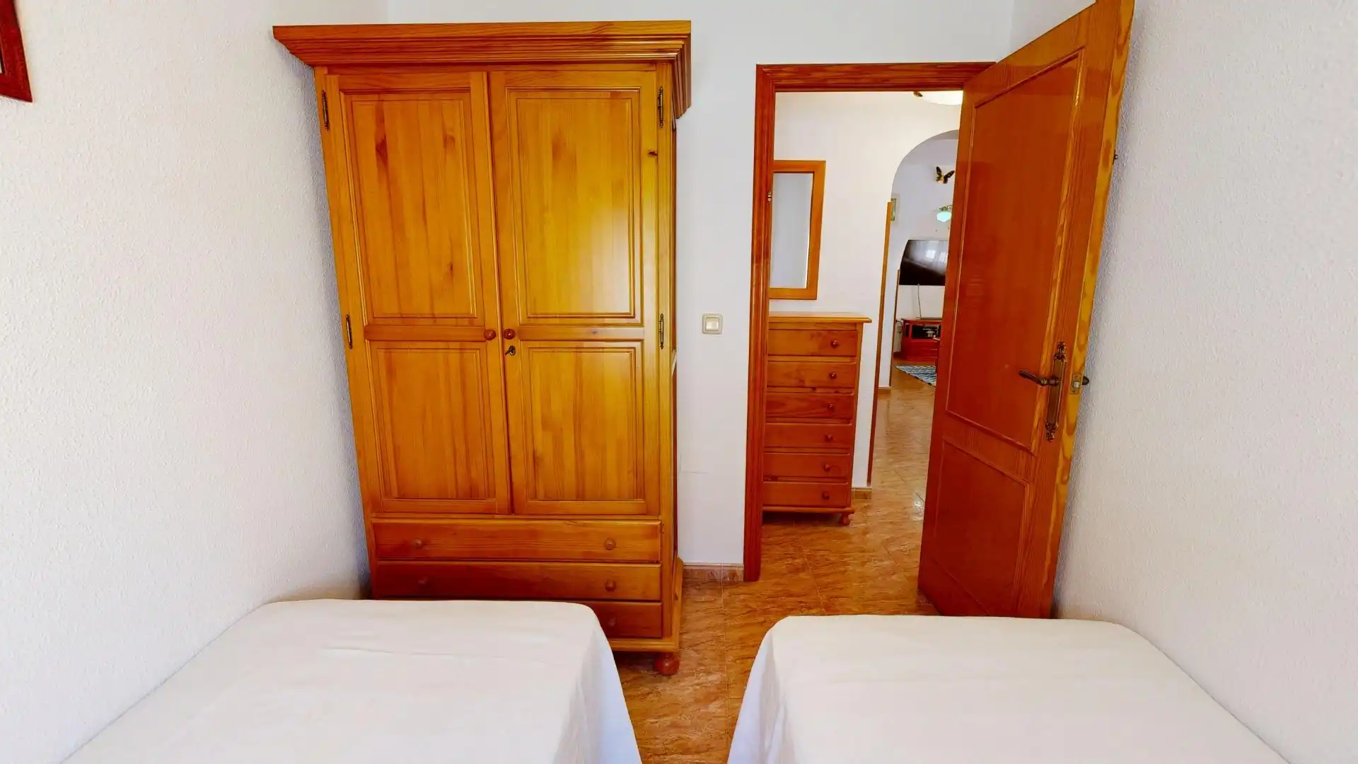 Dormitori de Casa adosada en venda en Torrevieja amb Aire condicionat, Calefacció i Jardí privat