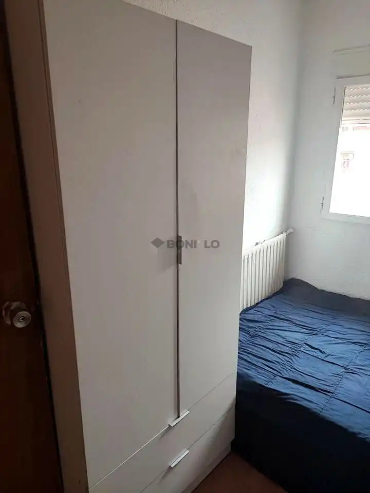 Dormitori de Apartament en venda en Teruel amb Calefacció i Moblat