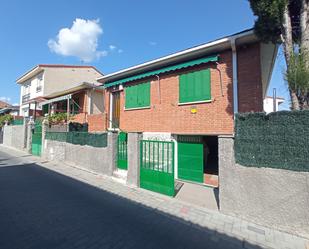 Vista exterior de Casa o xalet en venda en Colmenar Viejo amb Terrassa