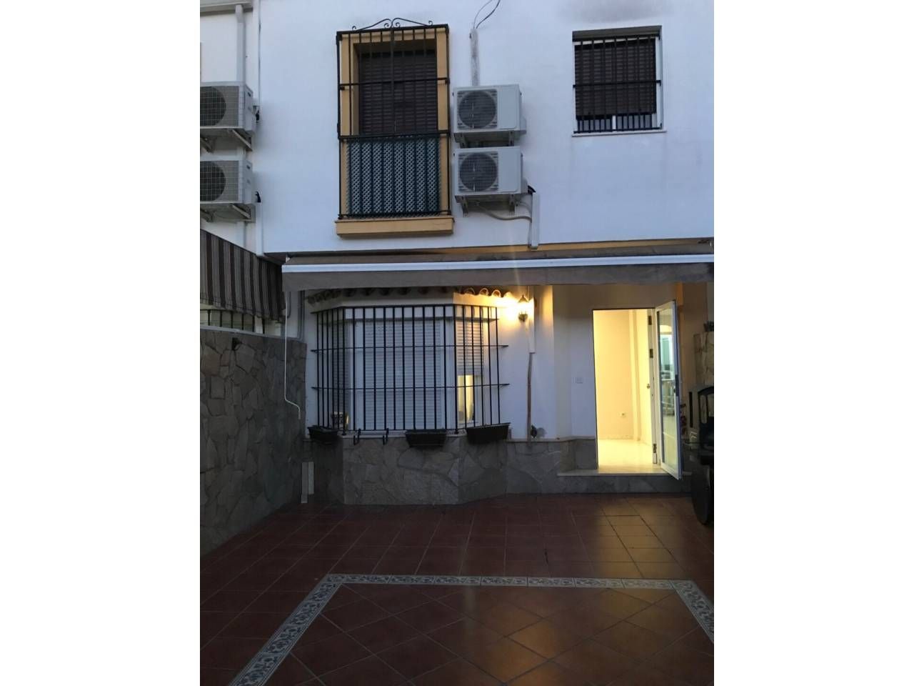 Exterior view of Single-family semi-detached to rent in Jerez de la Frontera  with Air Conditioner