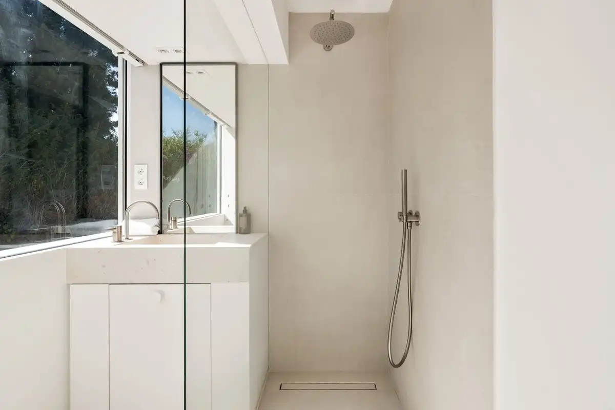 Bany de Casa o xalet en venda en Estepona amb Aire condicionat, Jardí privat i Terrassa