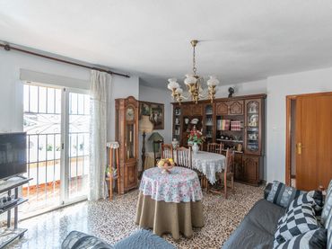 House with balcony for sale in Centro