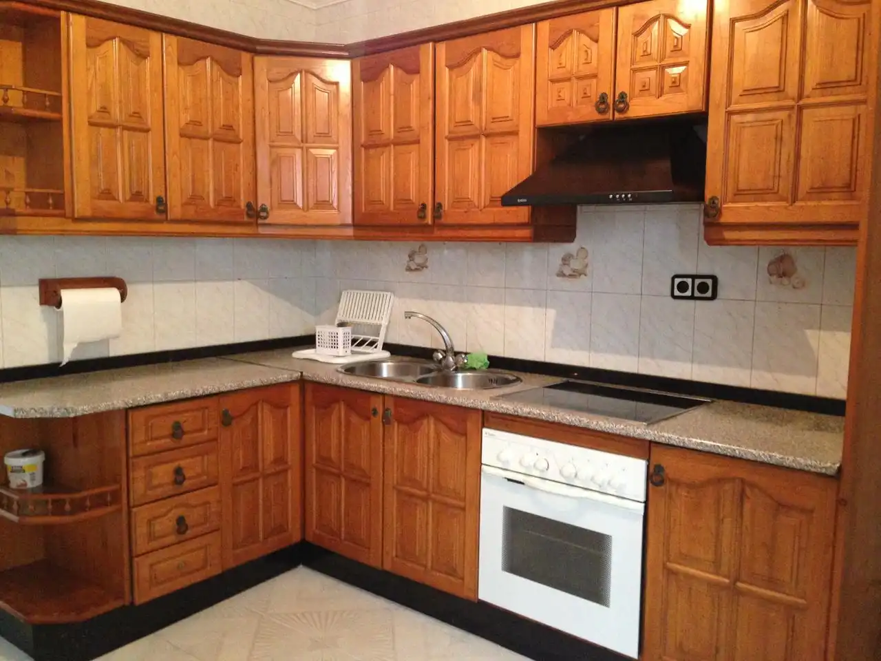 Kitchen of Houses for rent in Dos Hermanas  with Air Conditioner