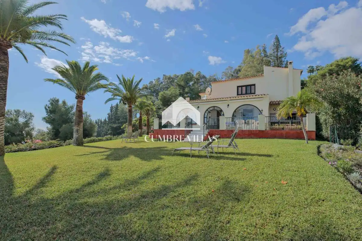 Jardí de Casa o xalet en venda en Nerja amb Jardí privat i Terrassa