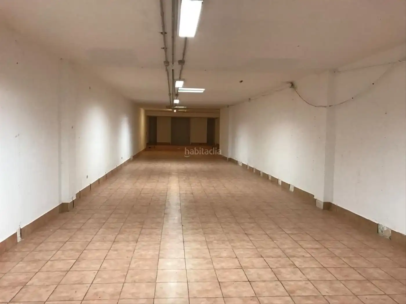 Business premises for sale in Carrer de les Colomeres 70, imagen 2