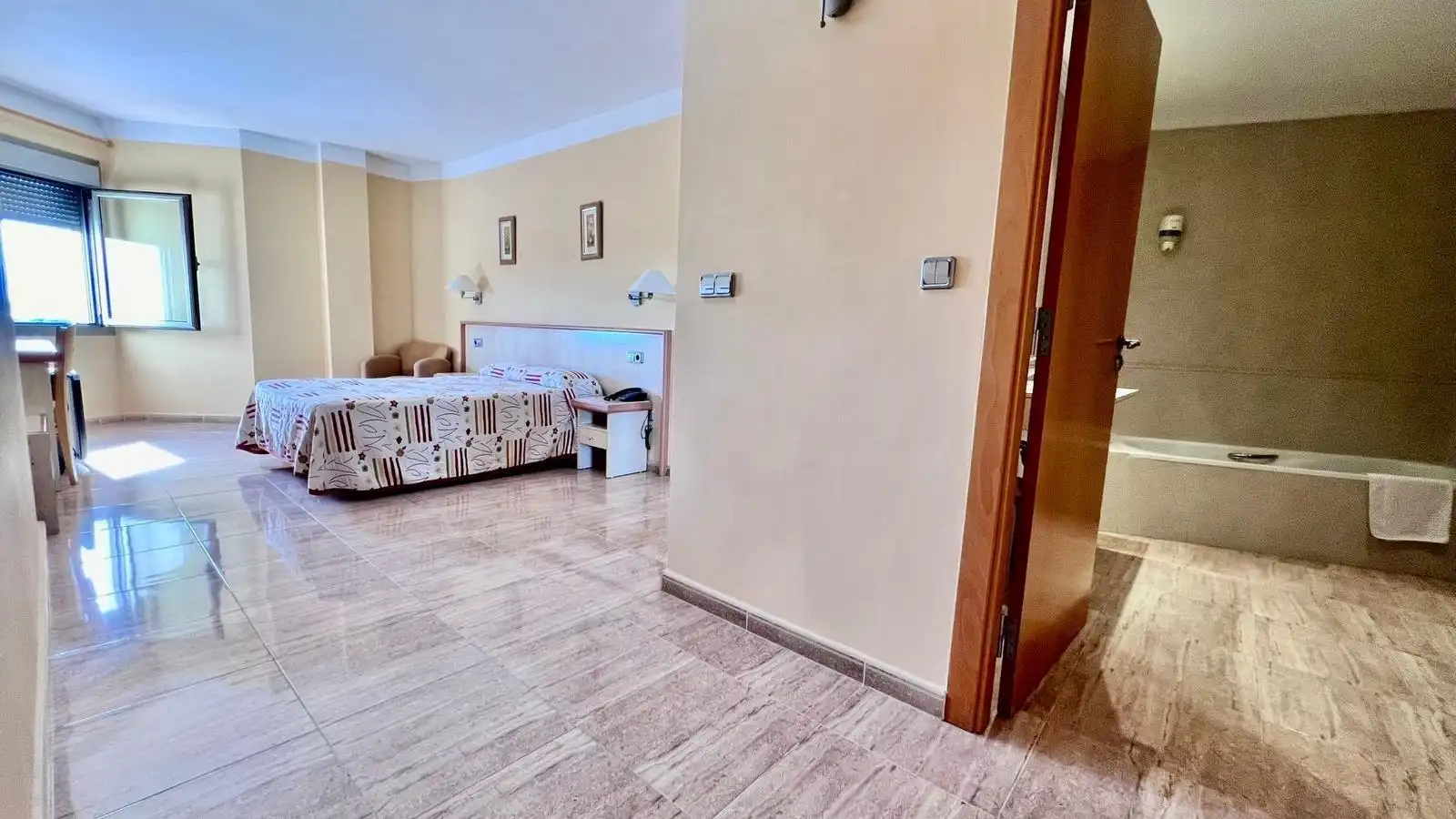 Local comercial en venta en Los Montesinos, imagen 24
