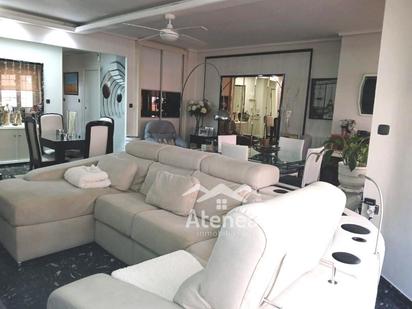 Living room of Flat for sale in  Albacete Capital  with Heating, Parquet flooring and Balcony