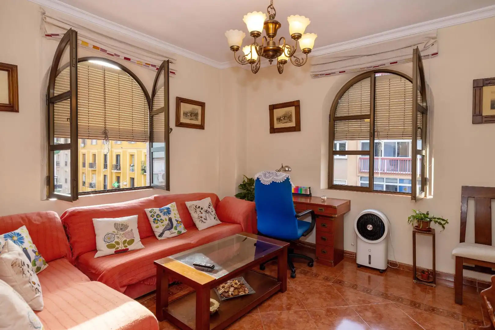 Appartamento con terrazza in vendita a Calle Calle Martínez Maldonado, imagen 3