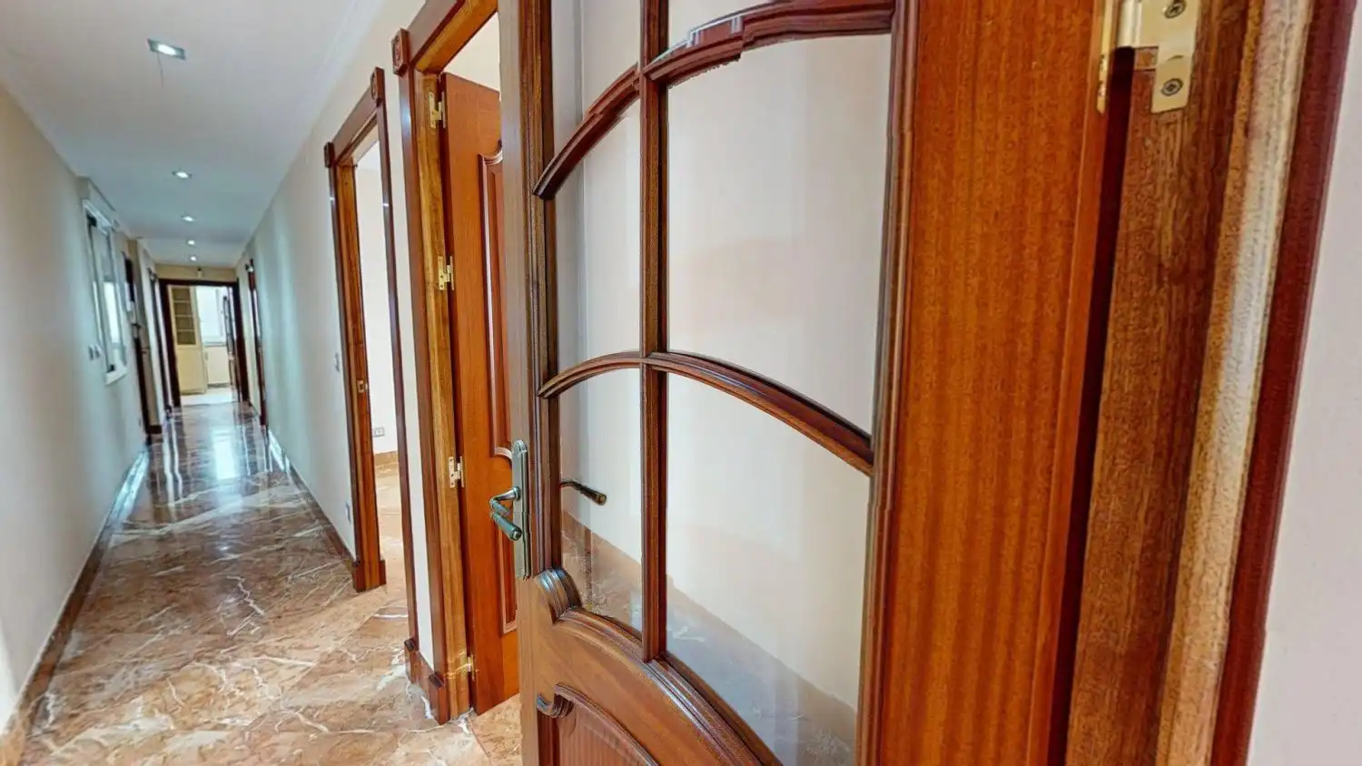 Flat for rent in Sevilla  with Air Conditioner, Heating and Terrace