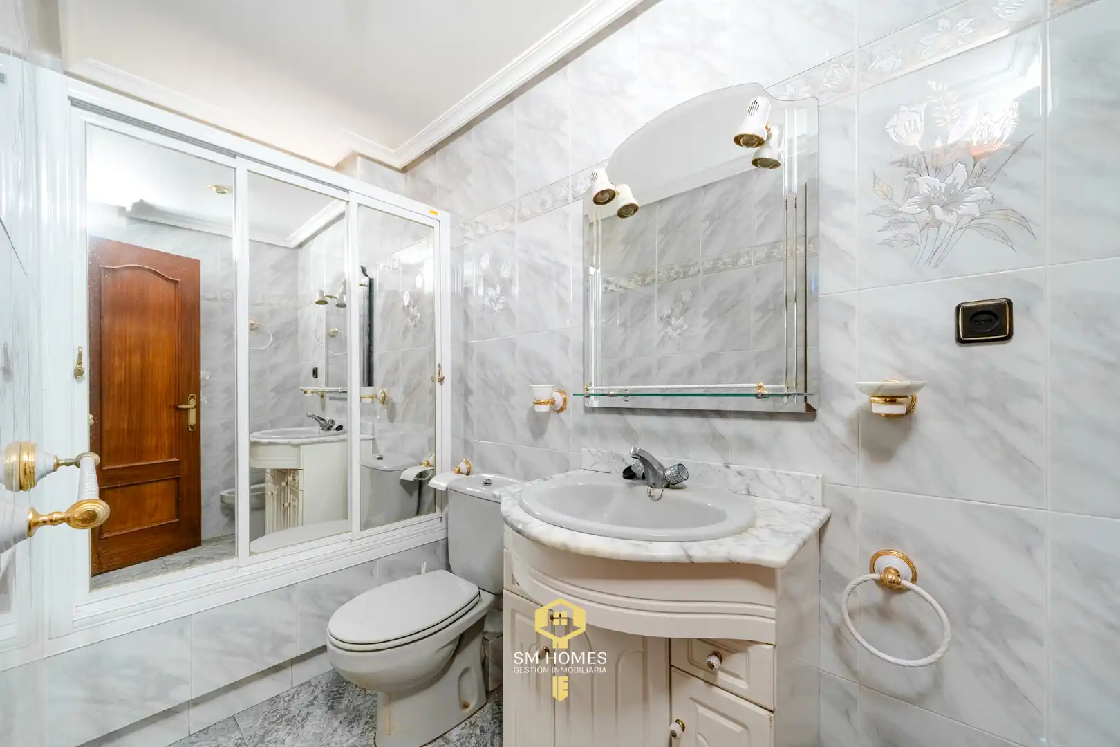 Baño de Piso en venta en Coslada con Calefacción, Terraza y Horno
