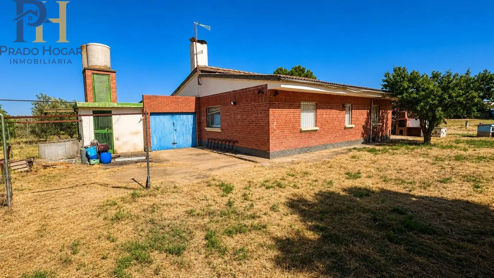 Exterior view of Houses for sale in Cebolla  with Private garden and Swimming Pool