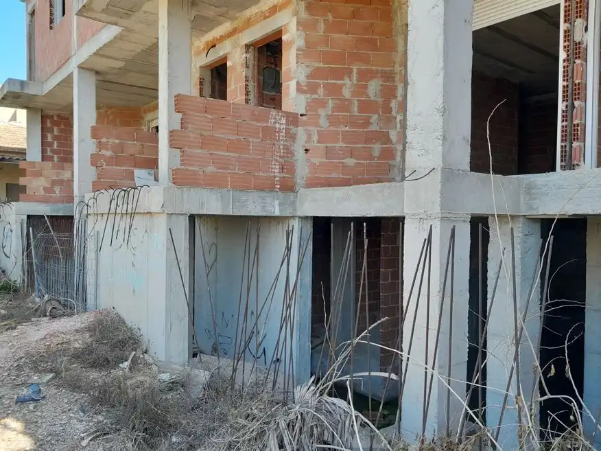 Außenansicht von Gebäude zum Verkauf in Orihuela