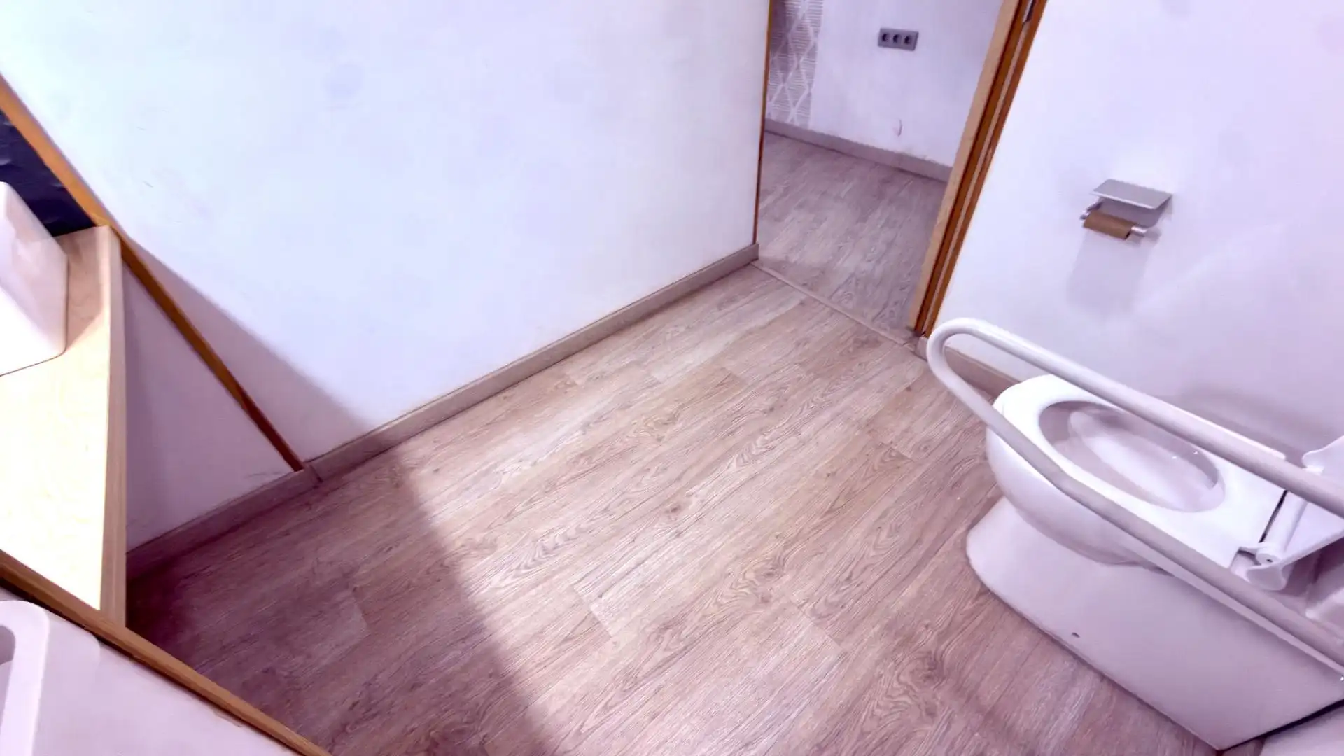 Baño de Local en venta en Ourense Capital  con Aire acondicionado y Amueblado