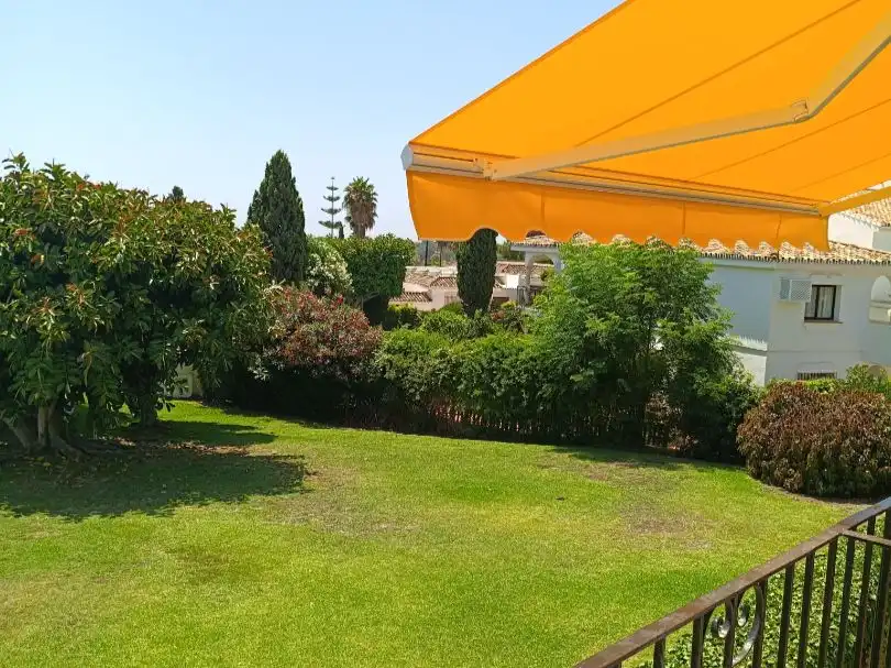 Piso con piscina en venta en Calle Nispero 273, imagen 5