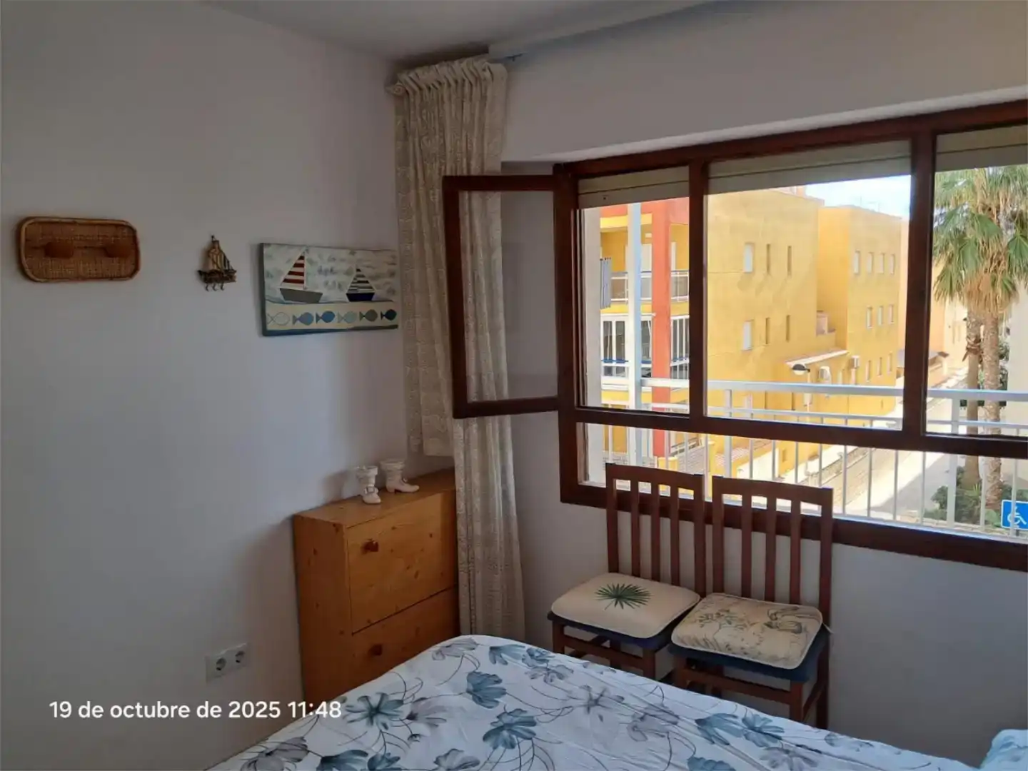 Dormitori de Apartament en venda en Miramar amb Aire condicionat, Piscina i Balcó