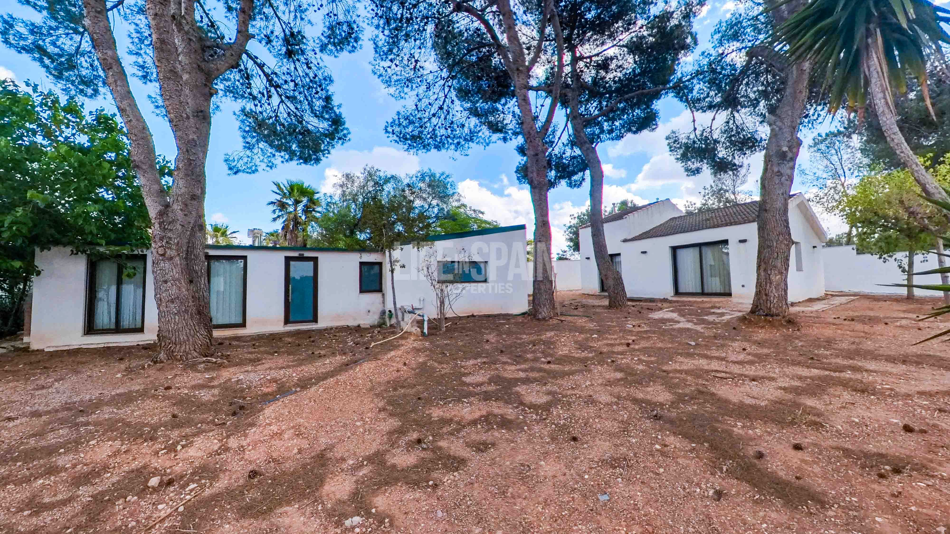 House or chalet for sale in Masdenverge