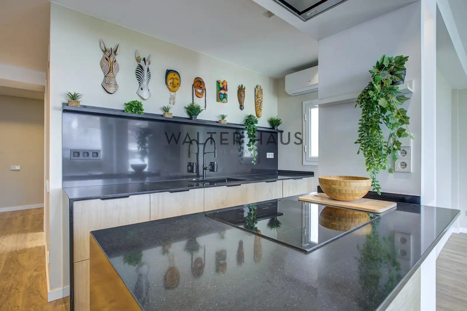 Kitchen of Attic for sale in Barcelona  with Air Conditioner, Terrace and Balcony