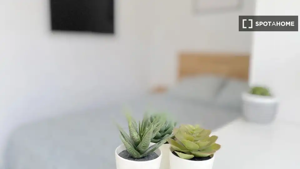 Schlafzimmer von Wohnung zur Miete in Sevilla mit Klimaanlage, Heizung und Möbliert