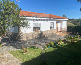 Vista exterior de Finca rústica en venda en Belvís de Monroy amb Piscina