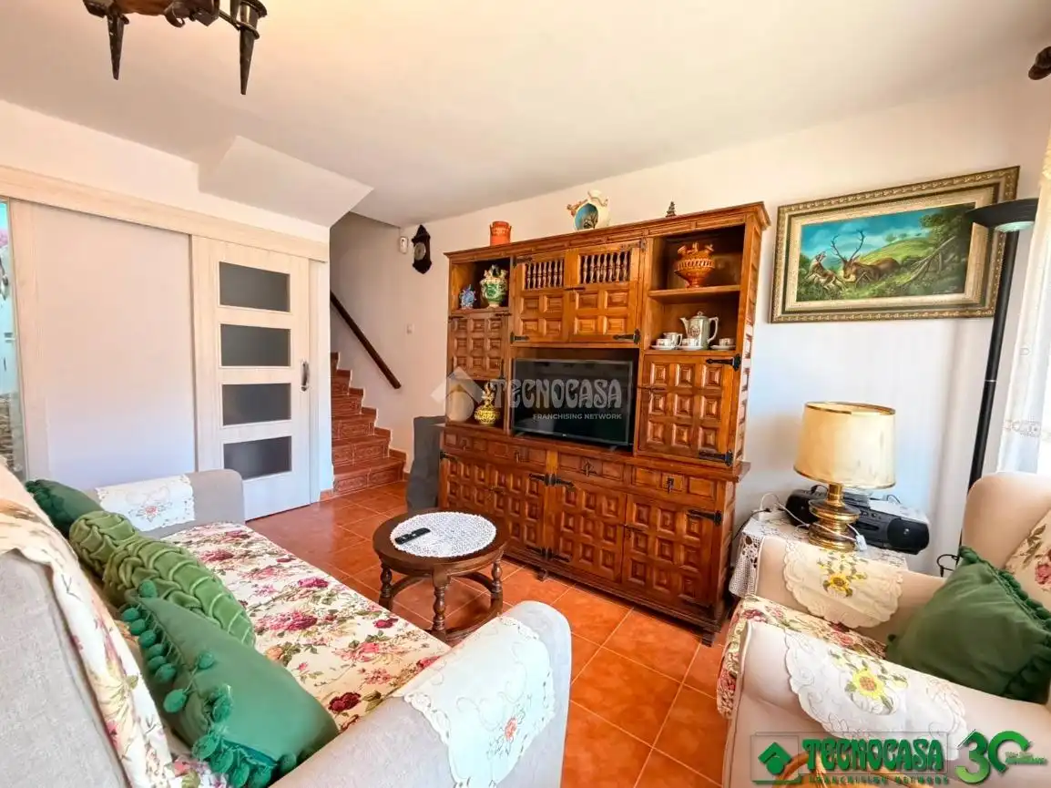 Sala de estar de Casa adosada en venta en Lanzahíta con Aire acondicionado y Calefacción