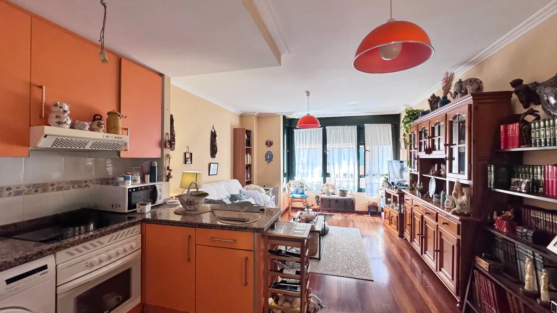 Cocina de Apartamento en venta en Gijón  con Calefacción, Parquet y Trastero