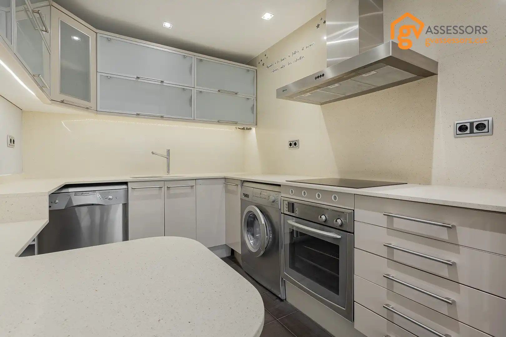 Cocina de Piso en venta en Barcelona con Aire acondicionado, Calefacción y Parquet