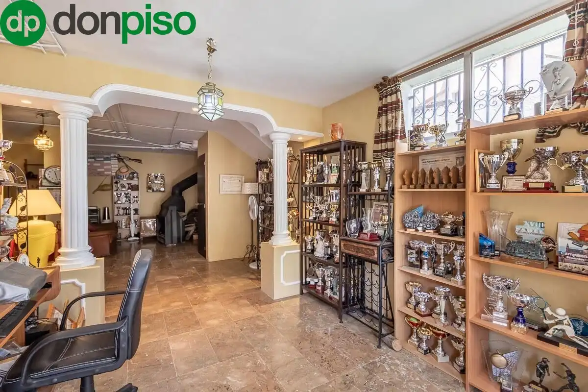 Villa mit Pool zum Verkauf in Calle Brasil, imagen 24