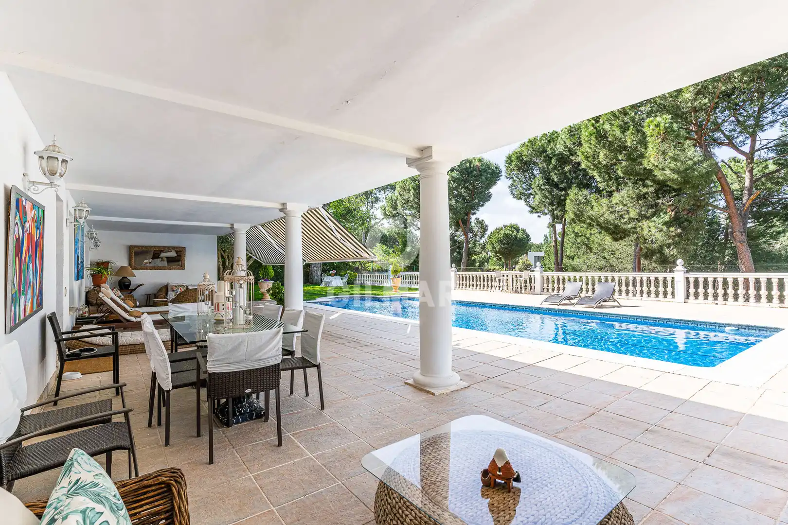 Terrassa de Casa o xalet en venda en Boadilla del Monte amb Calefacció, Jardí privat i Piscina