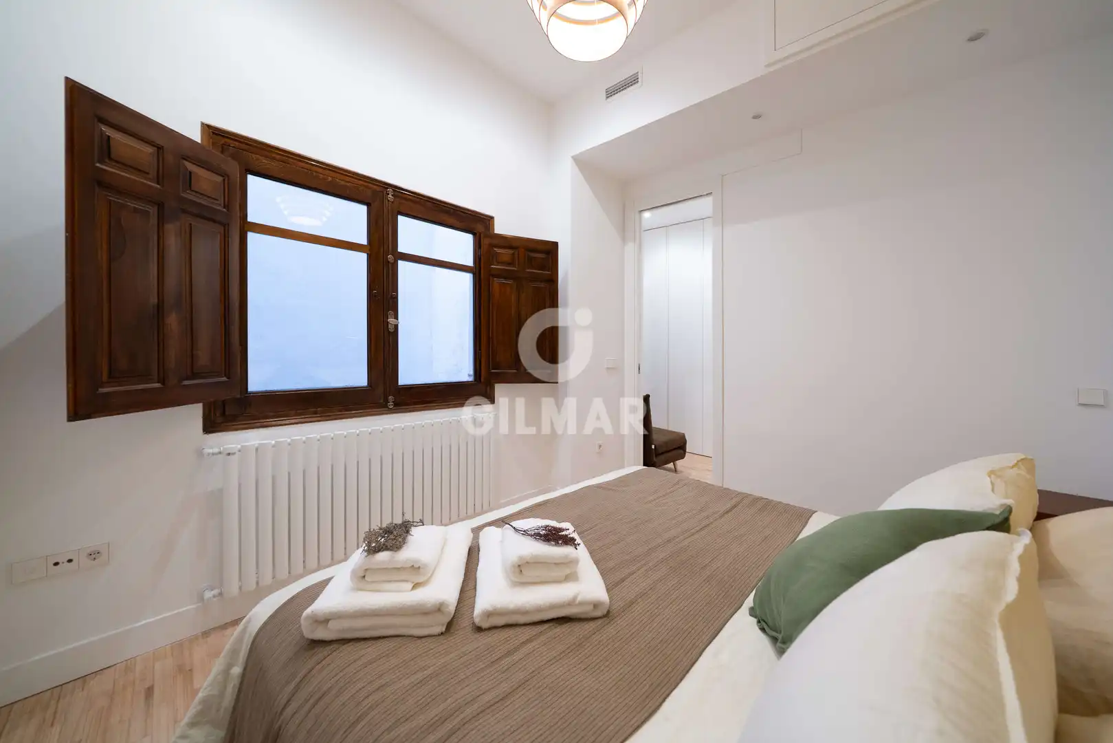 Habitación de Piso en venta en Madrid con Calefacción